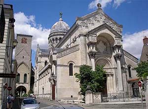 basiliek Tours